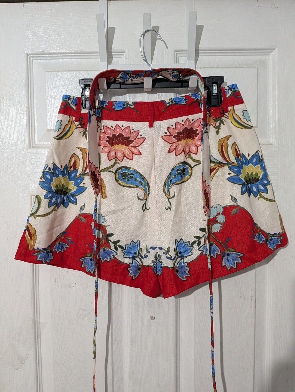 Commense Floral Print Belted Casual Shorts - Picture 10 of 12